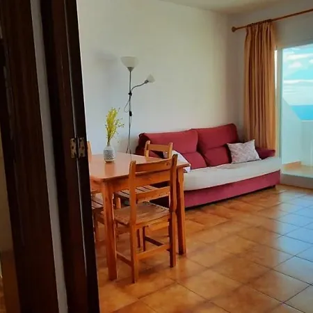 Apartamento Teresa - 2 Dormitorios, Vista Mar, Piscina Y Parquin