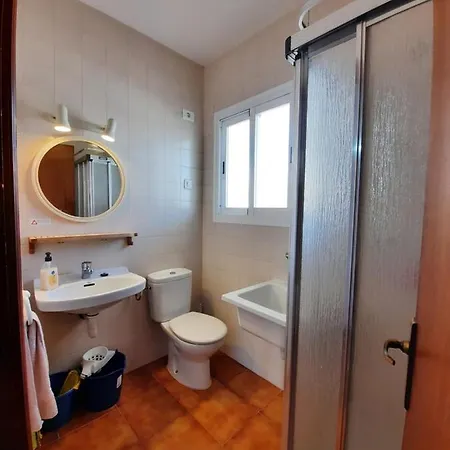 Apartamento Teresa - 2 Dormitorios, Vista Mar, Piscina Y Parquin Apartamento