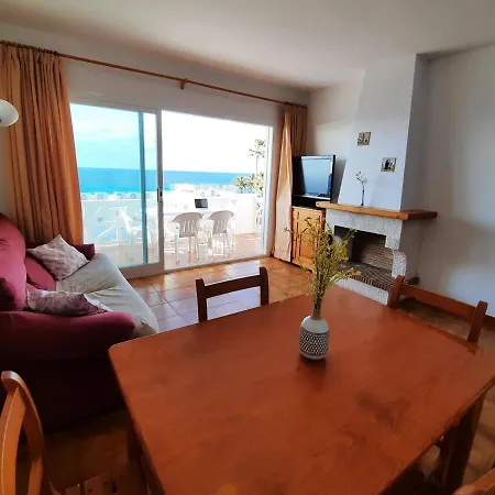 Apartamento Teresa - 2 Dormitorios, Vista Mar, Piscina Y Parquin Es Migjorn Gran