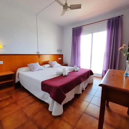 Apartamento Apartamento Teresa - 2 Dormitorios, Vista Mar, Piscina Y Parquin *